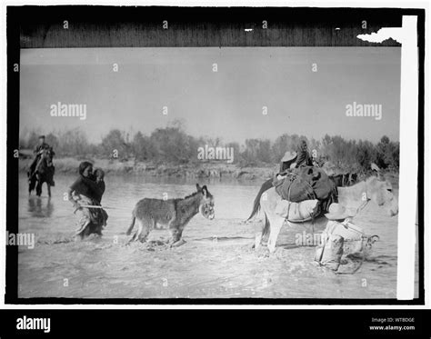 Mexico. A Peon family moving Stock Photo - Alamy