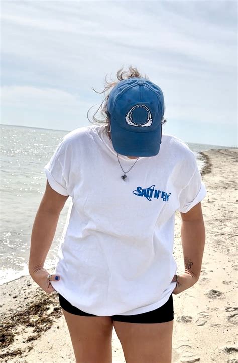 Save the Sharks Tee – Salt N' Fin Co.