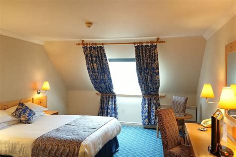 Queens Hotel York | Bookonline.com