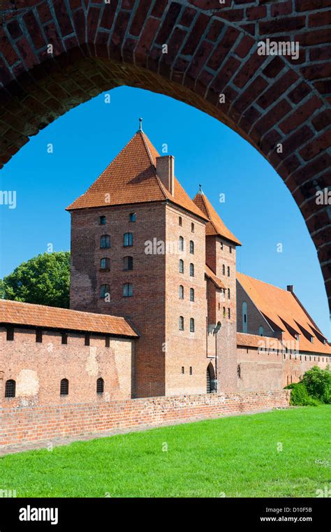 Teutonic castle (14th century) in Malbork, Poland Stock Photo - Alamy