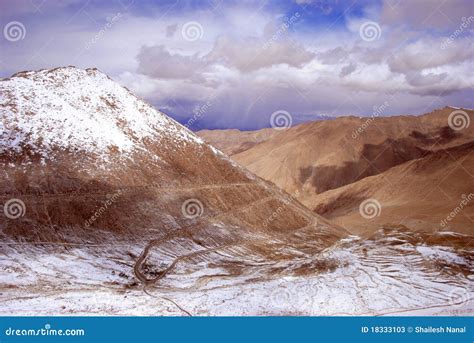 Ladakh Landscape In Cold Winter Stock Image - Image of nature, exotic ...