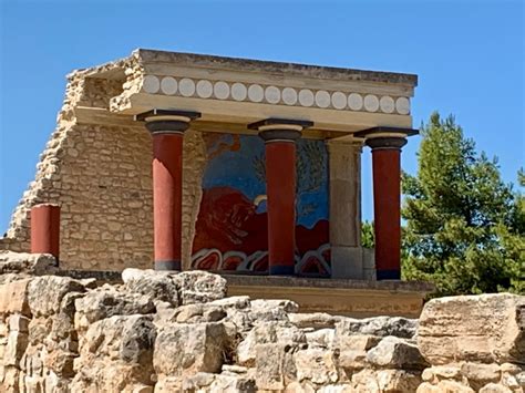 Knossos Palace in Crete, Greece : Diary of a Gen-X Traveler