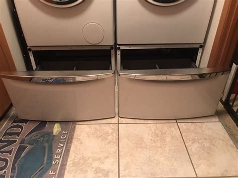 Two 15.5” Whirlpool Universal pedestals for washer/dryer (Pedestals ...