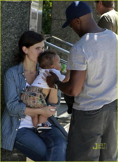 Idina Menzel & Taye Diggs: Walking with Walker!: Photo 2474803 ...