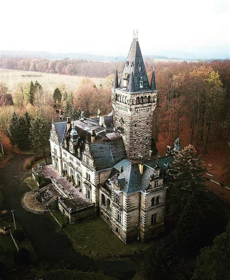 Castle • Travel • Explore on Instagram: “Neue Jagdschloss Hummelshain ...