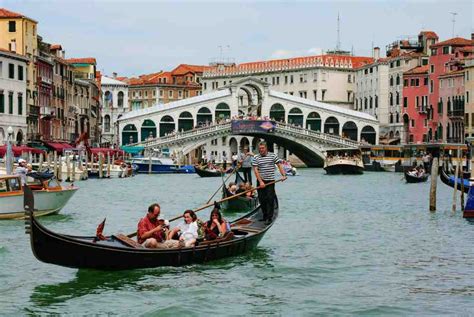 How many Bridges in Venice: a journey among the most curious ones