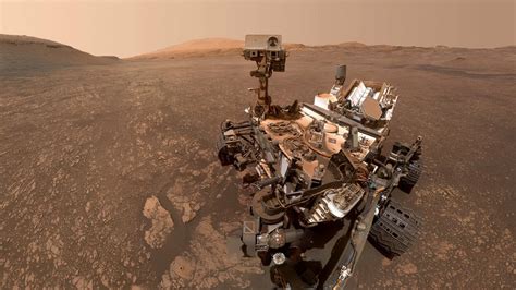 NASA rover makes adventurous trip, then snaps stunning Mars picture ...