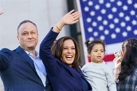 How Many Kids Does Kamala Harris Have? The Presidential Hopeful Is A ...