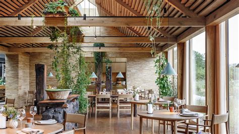 Ten texture-heavy restaurant interiors filled with natural materials ...