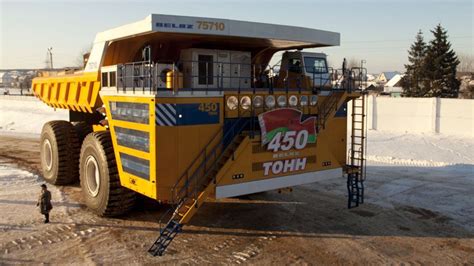 Belaz 75710: The giant dumptruck from Belarus - BBC Future