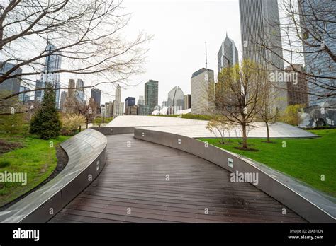 BP Pedestrian Bridge, Chicago, IL, USA Stock Photo - Alamy