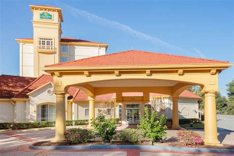 La Quinta Inn & Suites by Wyndham Ocala | Ocala, FL Hotels