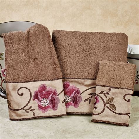 30 Fancy Decorative Bathroom towel Sets - Home, Family, Style and Art Ideas