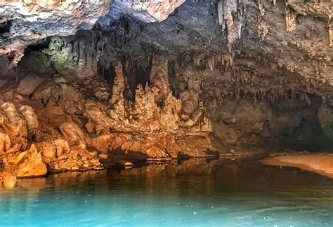 Crocodiles in caves and gorges: Tunnel Creek & Windjana Gorge - 43BlueDoors