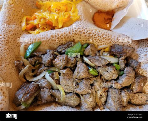 Ethiopian food injera hi-res stock photography and images - Alamy