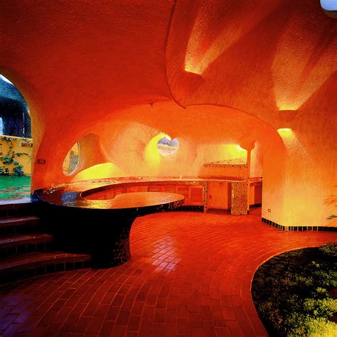 Satellite House Complex in Mexico / Javier Senosiain | ArchEyes