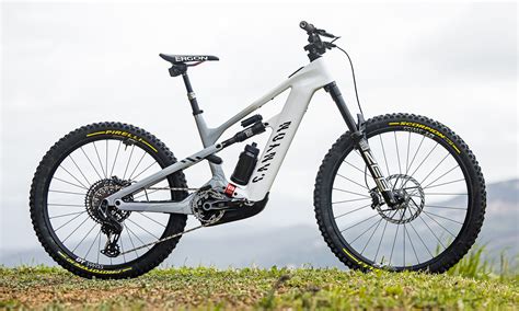 All-New Canyon Strive:ON CFR Races Enduro eBike to World Cup eMTB EDR ...