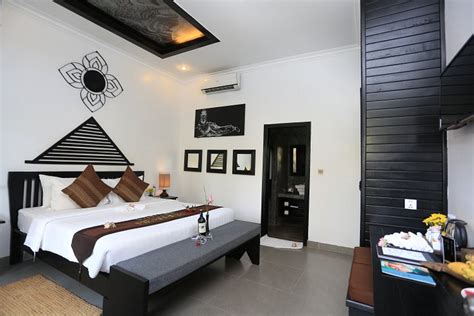 Khmer Mansion Boutique Hotel Pool: Pictures & Reviews - Tripadvisor