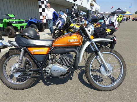 OldMotoDude: Yamaha 250 Enduro spotted at Desert Valley Power Sports ...