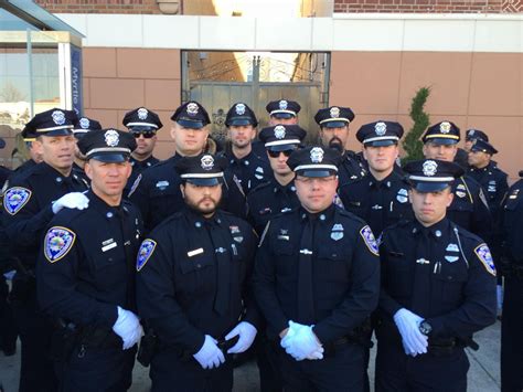 Middletown Police Pay Their Respects at Funeral of Slain NYPD Officer ...