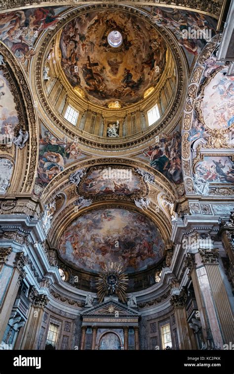 Interior view of the the Church of Gesu in Rome Stock Photo - Alamy