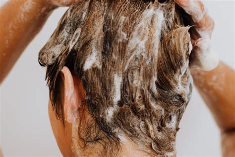 4 signs that you’re suffering from scalp inflammation – and what to do ...