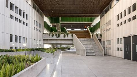 Campus Universitario de la Universidad Científica del Sur en Lima norte ...