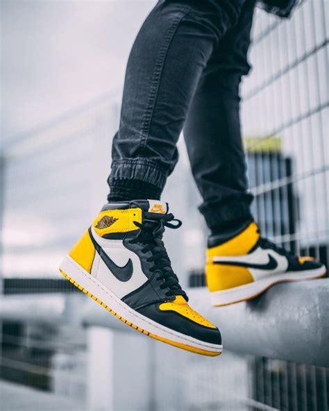 Air Jordan 1 Mid SE "Yellow Toe" Black Yellow White - Air Jordan 1 ...