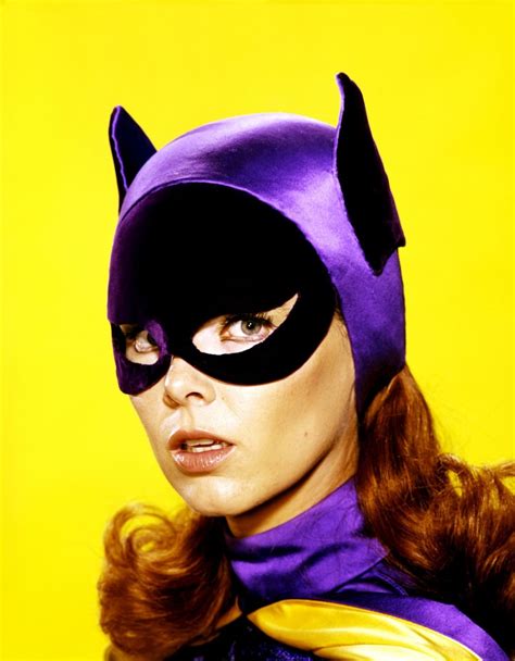 Batgirl TV Actress Yvonne Craig Dies From Cancer at 78: Family - Sehat