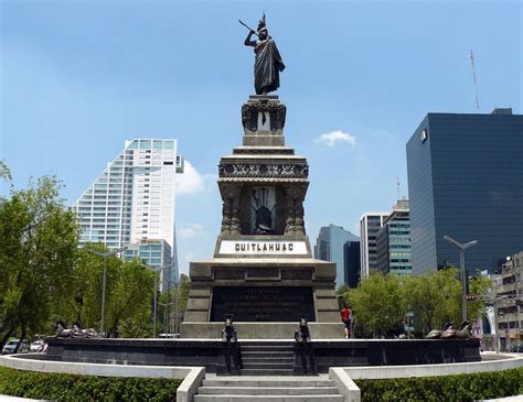 Monumento a Cuauhtémoc - Turismo.org