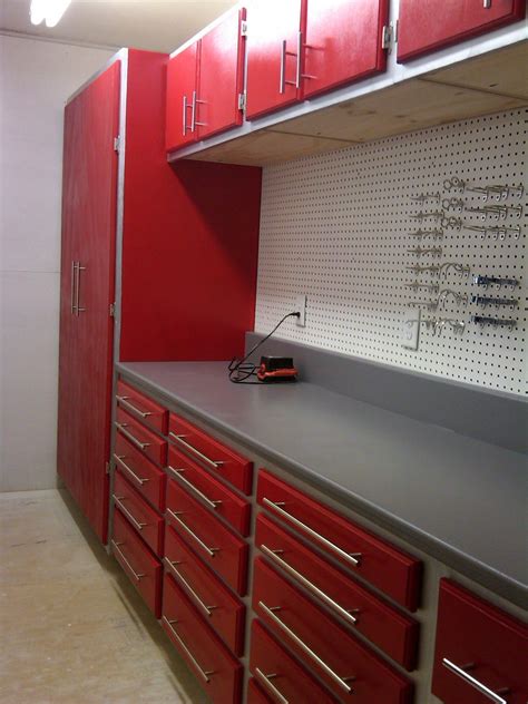 5+ Best Garage Workbench That Needs To Be Had While Working ...