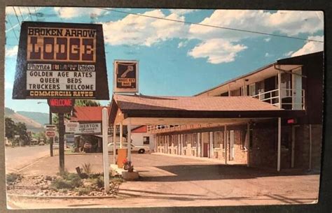 postcard Broken Arrow Lodge La Grande Oregon Magic Key Inns Roadside ...