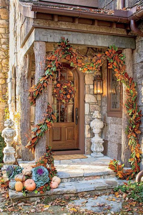 25 Festive Fall Front Porch Decorating Ideas