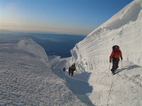 Mount Rainier Prep Course (5-days) Miyar Adventures ...