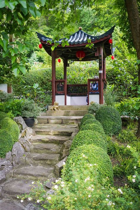 Pagoda ideas: 12 stunning structures for Japanese-inspired plots ...