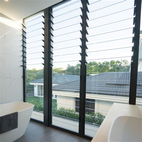 Aluminum Glass Louver Windows