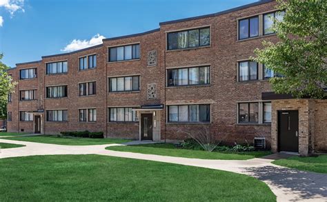 Parkway Gardens - Apartments for Rent in Chicago, IL