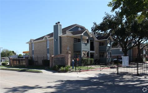 Rosslyn Heights - Apartments in Houston, TX | Apartments.com