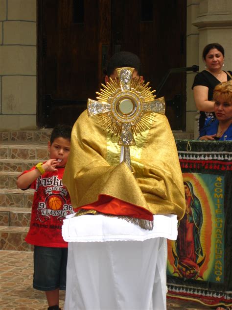 Santísimo Sacramento/ Blessed Sacrament - St. Thomas Aquinas - Bronx, NY