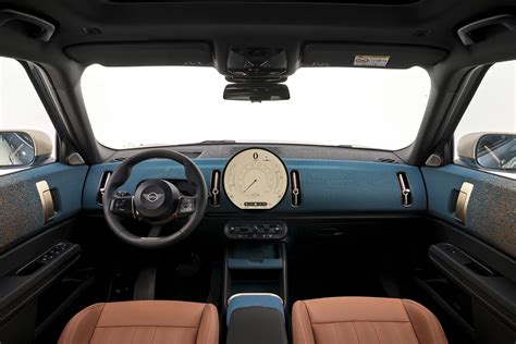 2025 Mini Countryman SE ALL4 Goes Big, Goes Full-Electric - CNET