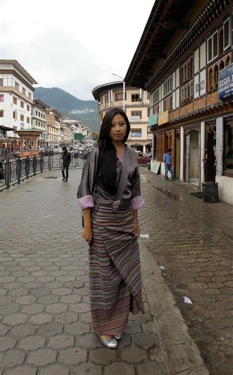 20 Beautiful Photos of People In Bhutan - P.S. I'm On My Way | Bhutan ...