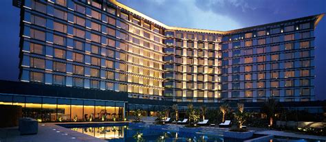 Taj Airport , Bangalore Hotel in South India | ENCHANTING TRAVELS