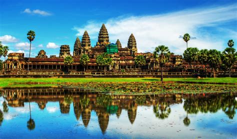 Angkor Wat Temples Largest Religious Monument In The World | Found The ...