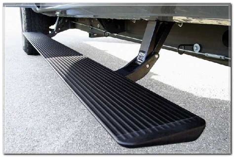 Retractable Truck Steps for Lifted Running Boards