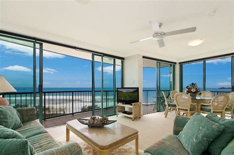 Maroochydore Holiday Accommodation - Little Pink Book Australia™