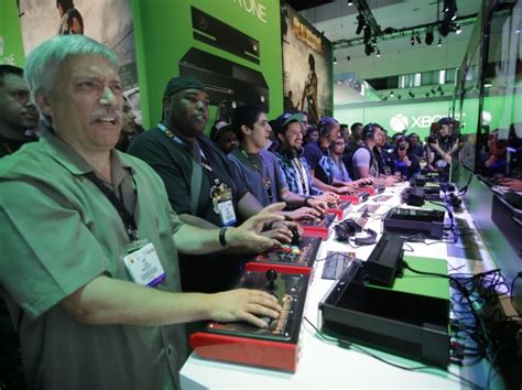 Japan Launch of Microsoft Xbox One Falls Flat | Technology News