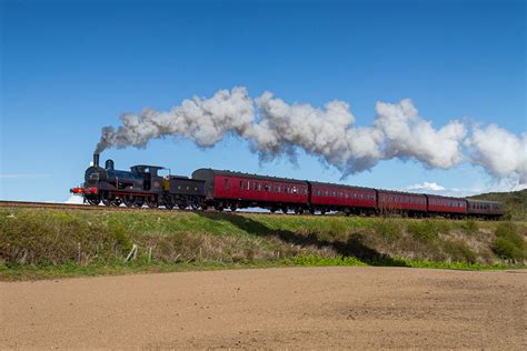 Day Visits – Maroon – North Norfolk Railway