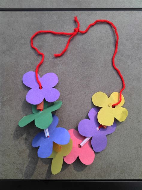 Easy Kid's Craft: How to Make a Lei — Local fun for kids