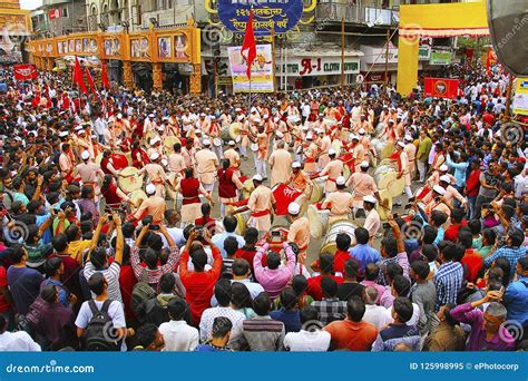 Dhol Tasha Pathak With Crowd Celebrating Ganapati Festival, Pune ...