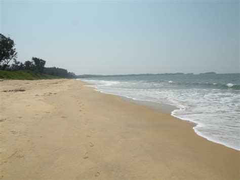 Shiroda Beach - placestovisitindia.in